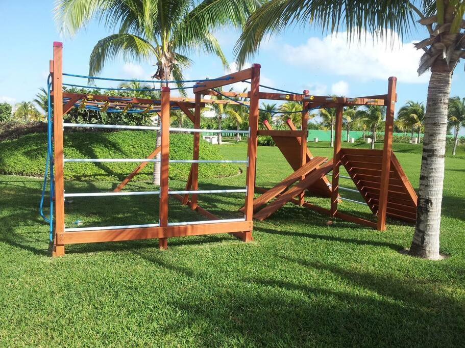 Punta Me Luxury Apartments Ocean View & Beach Front In Amara كانكون المظهر الخارجي الصورة